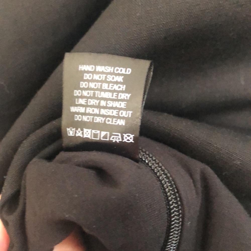 MAJORELLE | Preston Top in Black - Picture 13 of 13